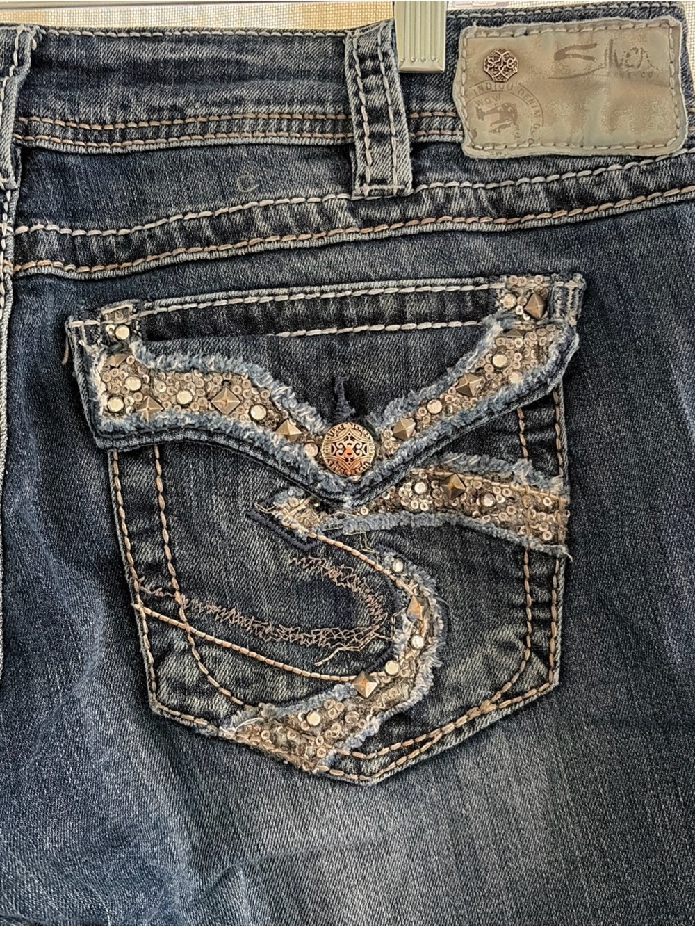 Silver in LA Dark Blue Embroidered Boot Cut Jeans 34/31
